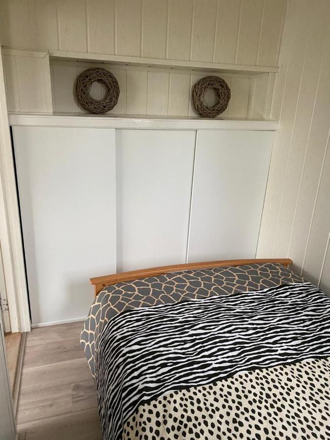 Bungalow Scheldezicht In Zeeland Dicht Bij Zee Scherpenisse Ngoại thất bức ảnh